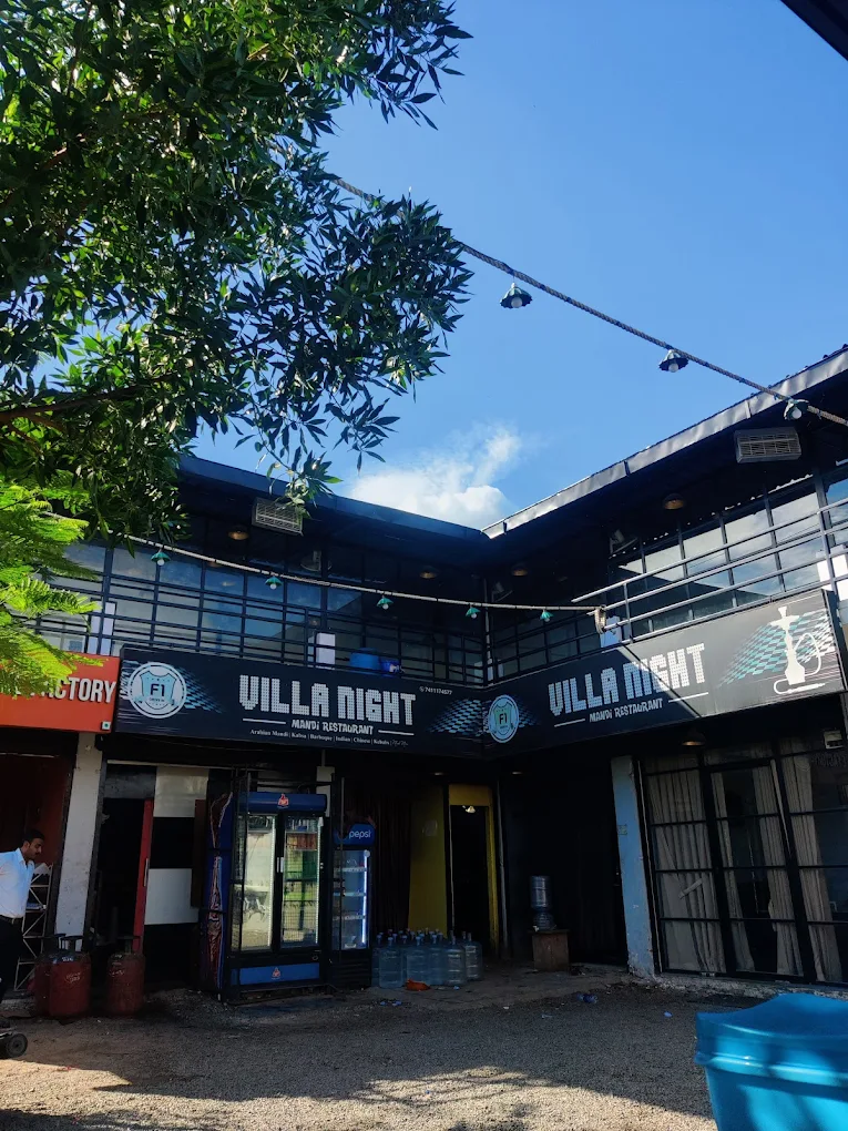 F1 Villa Night Restaurant